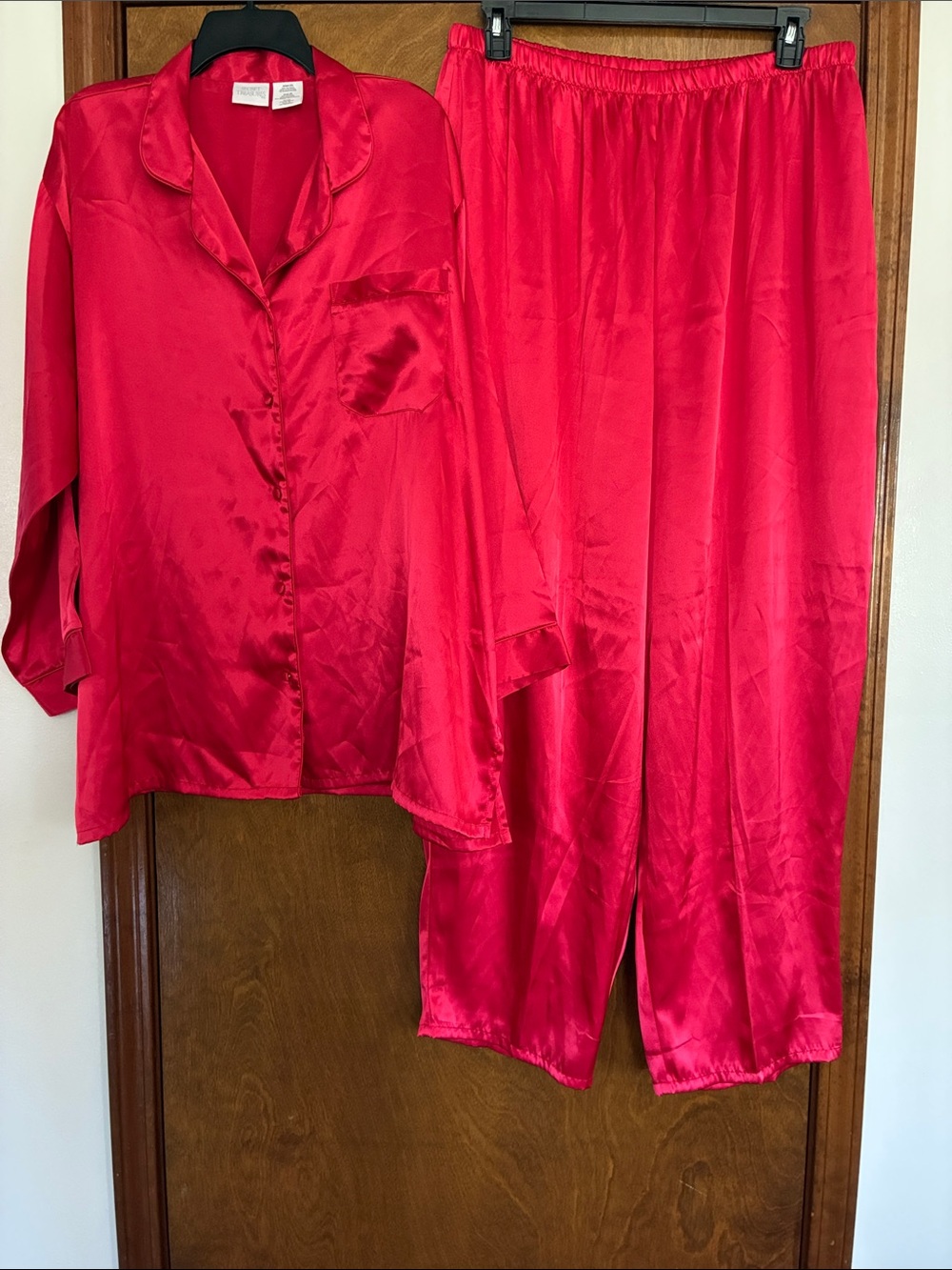 Secret Treasures Red Satin  Pajama Set Top & Pants Size 2XL